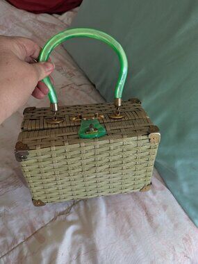 Vintage Stylecraft Box Purse Lucite latch And Handle 1950's-60's Moss Green